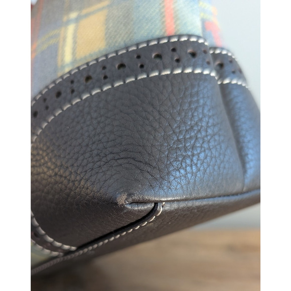 Dooney and Bourke plaid handbag with additional wristlet and pouch - Picture 8 of 16